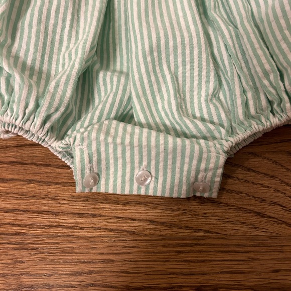 Smocked seersucker bubble with watermelon detailing - Picture 3 of 4